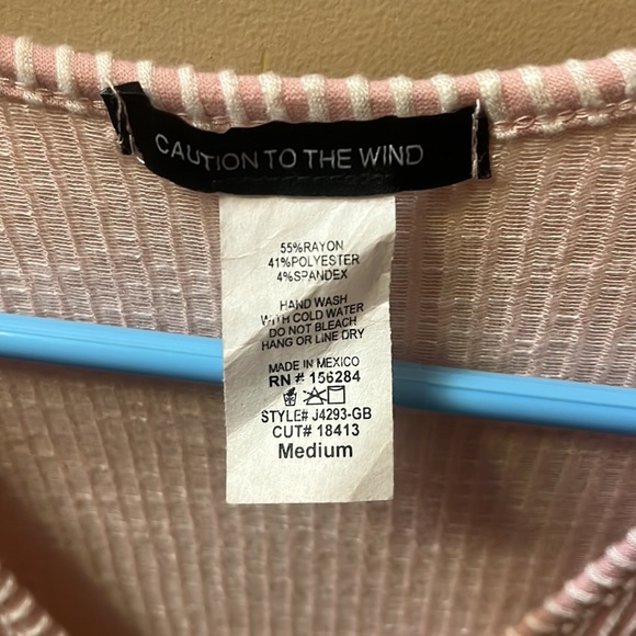 Striped light pink blouse - Picture 3 of 4